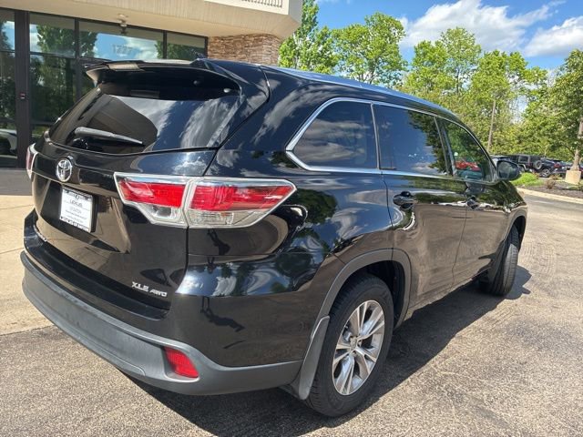 Used 2015 Toyota Highlander XLE AWD/4WD image 3
