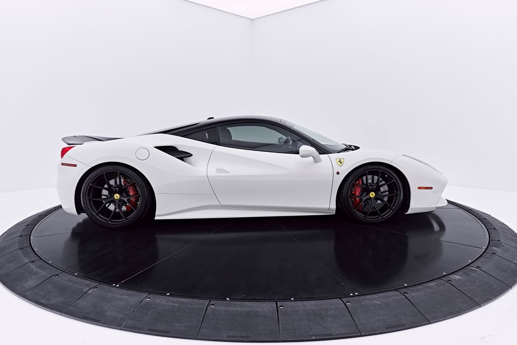 Used 2018 Ferrari 488 GTB RWD image 20