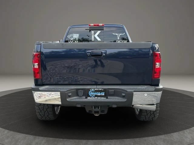 Used 2011 Chevrolet Silverado 2500 LTZ w/ LTZ Plus Package AWD/4WD image 4