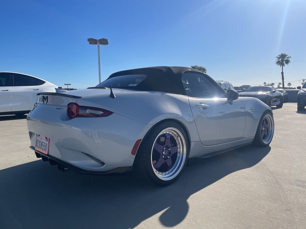 Used 2016 MAZDA MX-5 Miata Club RWD image 3