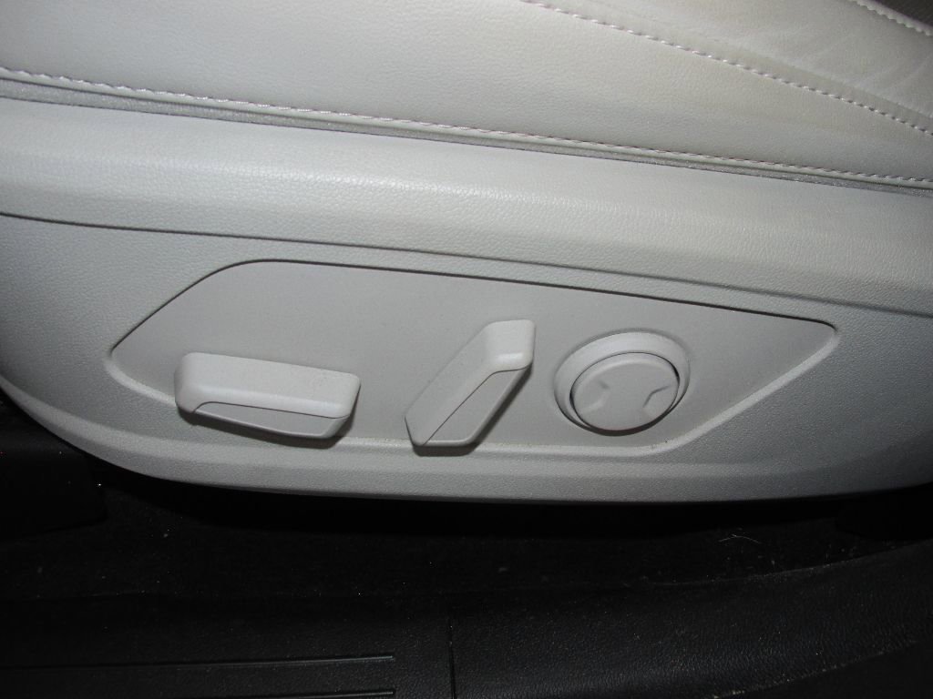 Used 2025 Kia Sorento S image 27