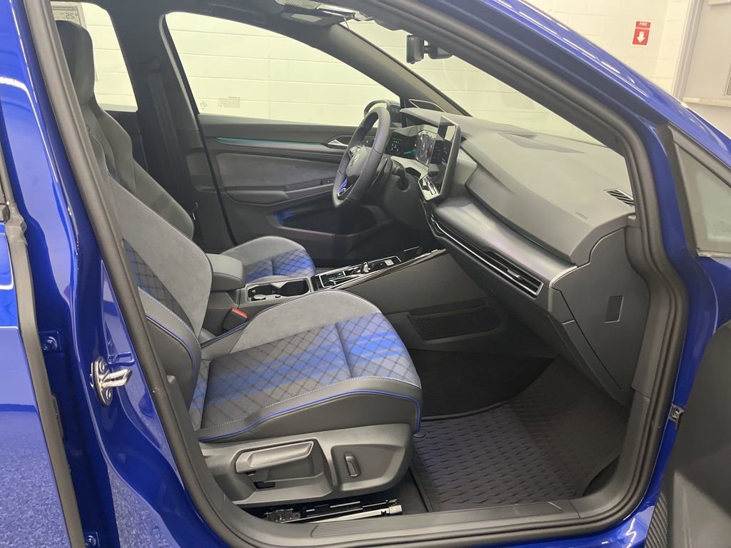 New 2026 Volkswagen Golf w/ Euro Style Package image 39
