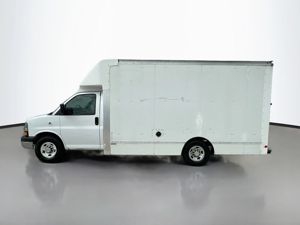 Used 2023 Chevrolet Express 3500 w/ Power Convenience Package RWD image 4