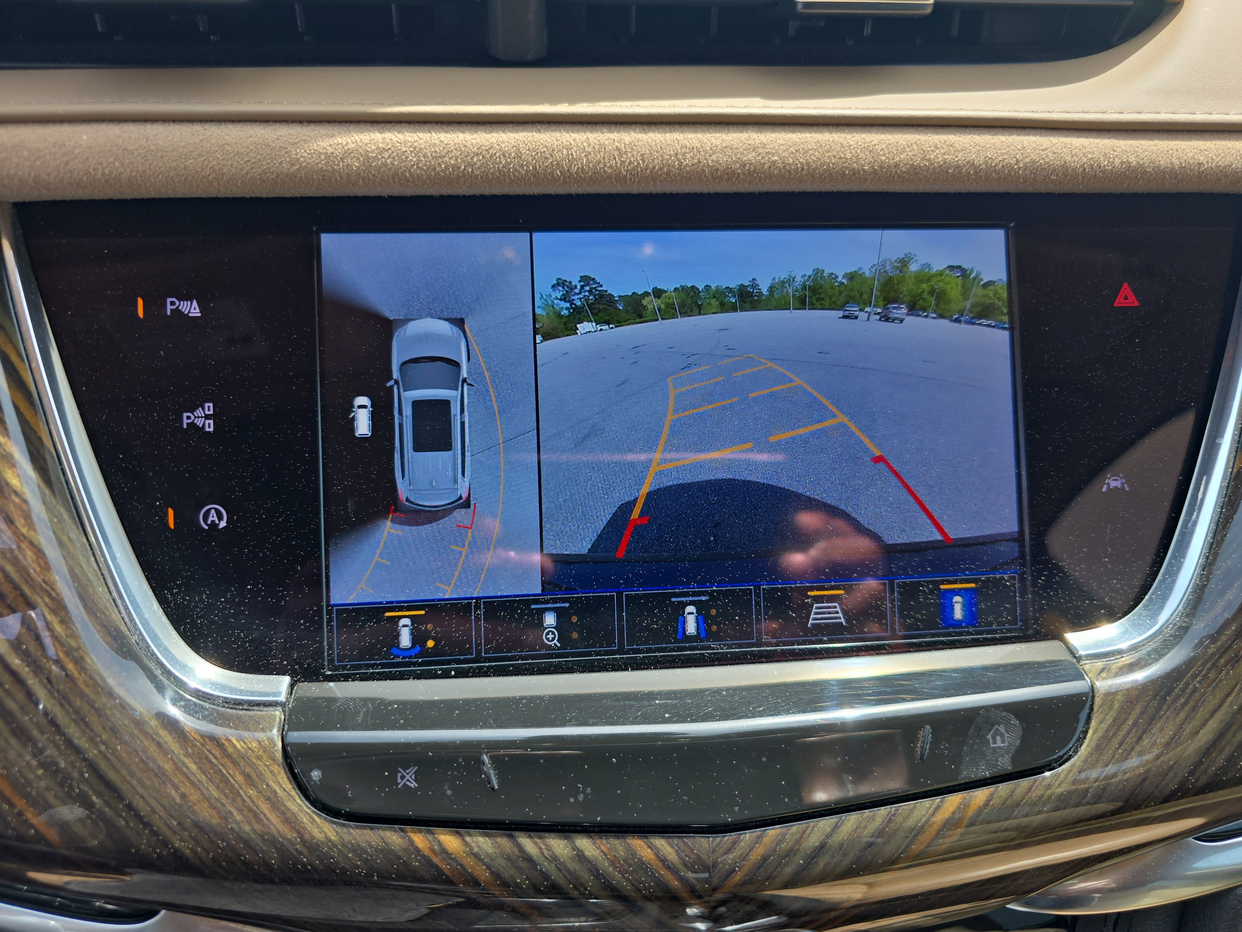 Used 2023 Cadillac XT6 Sport w/ Platinum Package image 23