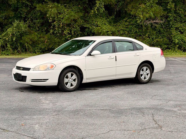 Used 2006 Chevrolet Impala LT FWD image 2