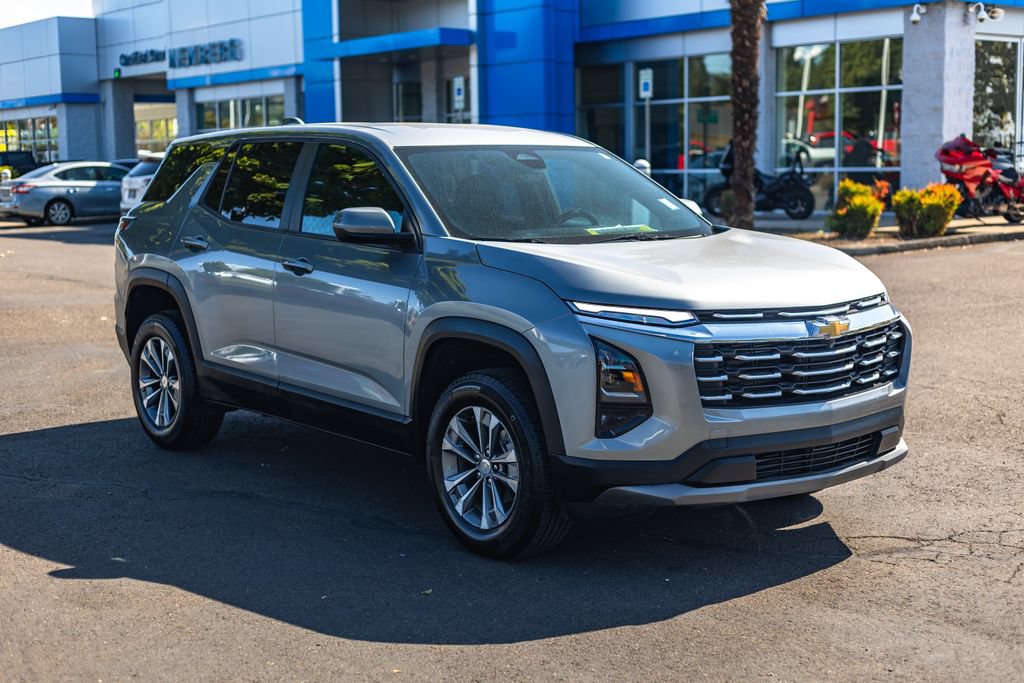Used 2026 Chevrolet Equinox LT AWD/4WD image 6