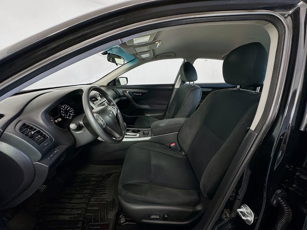 Used 2015 Nissan Altima 2.5 S w/ Sport Value Package image 19