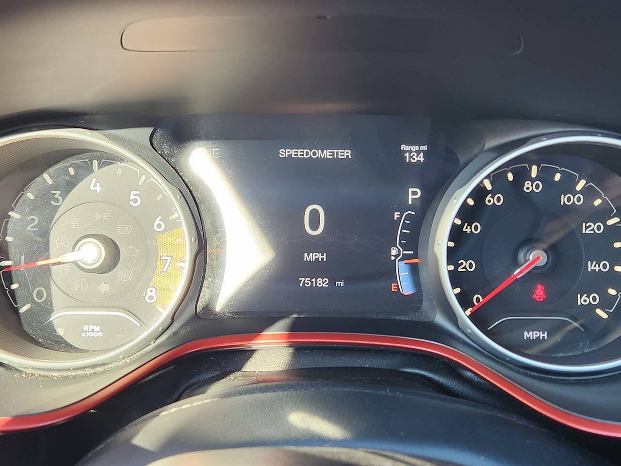 Used 2018 Jeep Compass Trailhawk w/ Leather Interior Group AWD/4WD image 22