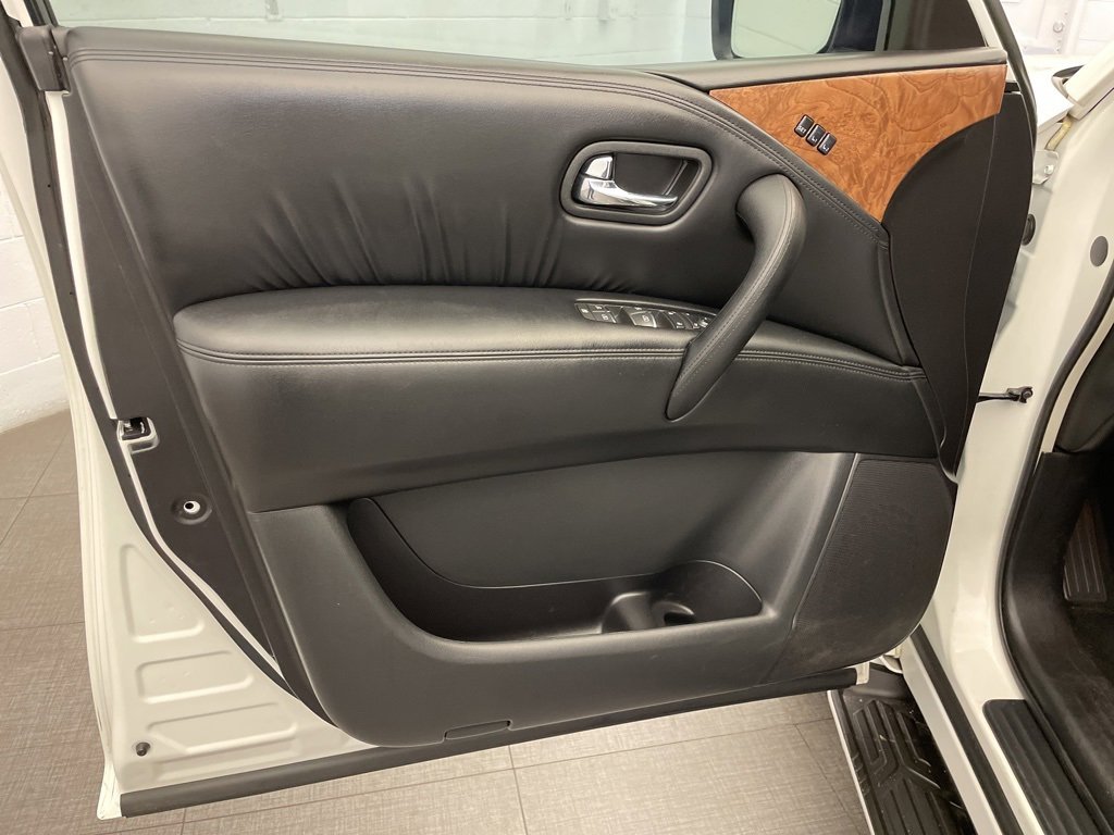 Used 2022 Nissan Armada SL w/ Captain's Chairs Package image 23
