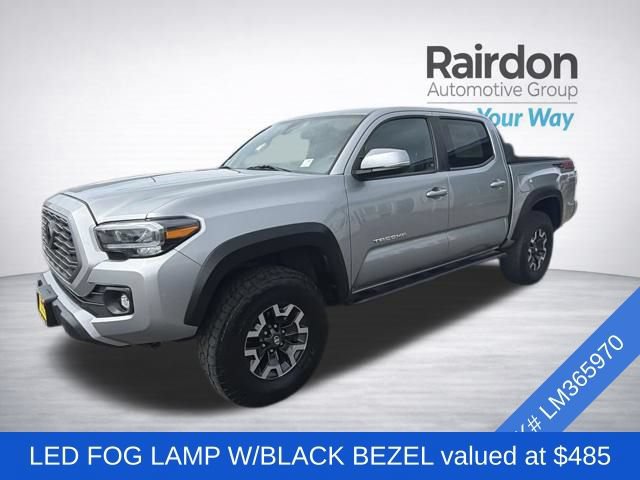 Used 2020 Toyota Tacoma TRD Off-Road w/ Technology Package AWD/4WD image 3