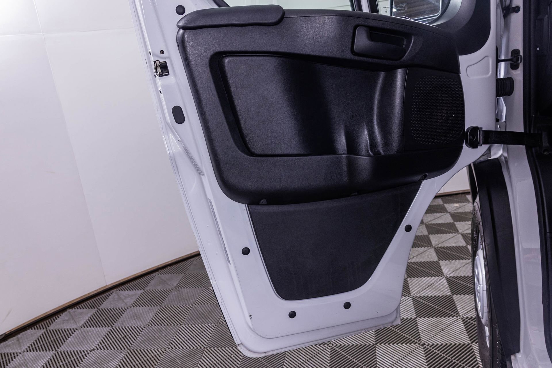 Used 2023 RAM ProMaster 2500 image 16
