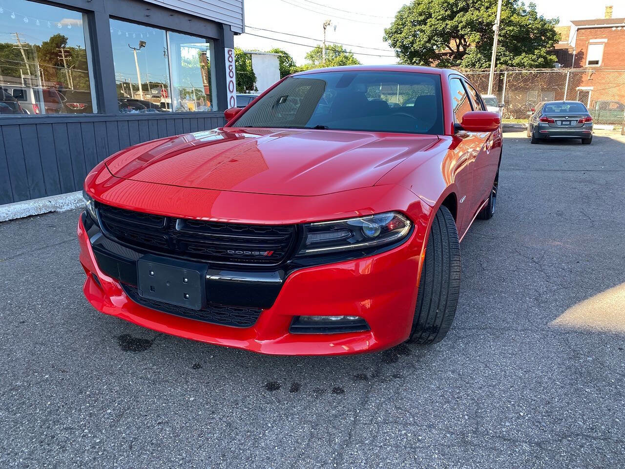 Used 2018 Dodge Charger R/T image 2