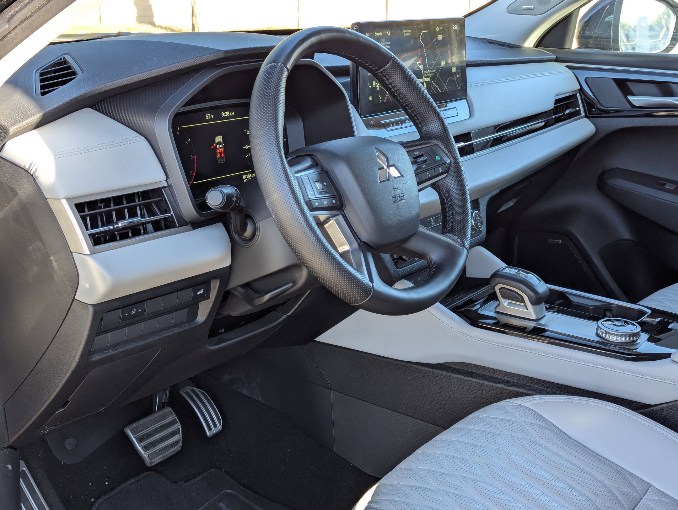 Used 2025 Mitsubishi Outlander SEL image 12