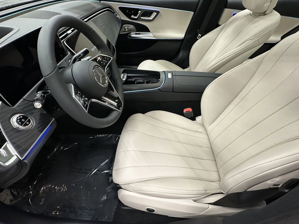 New 2026 Mercedes-Benz E 350 4MATIC Sedan image 9