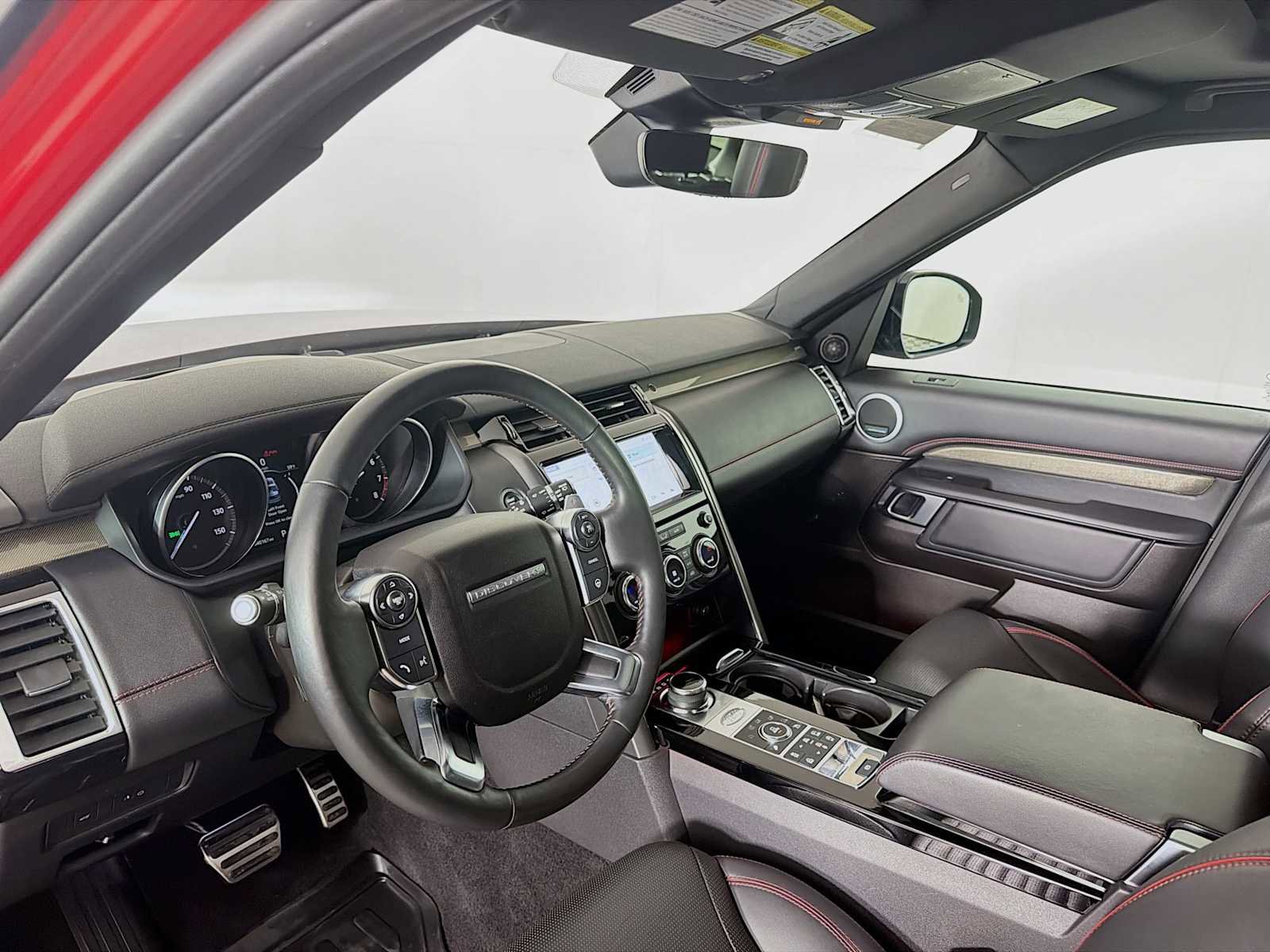Used 2017 Land Rover Discovery HSE Luxury AWD/4WD image 9