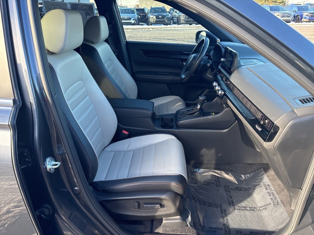 Used 2023 Honda CR-V Sport Touring image 10