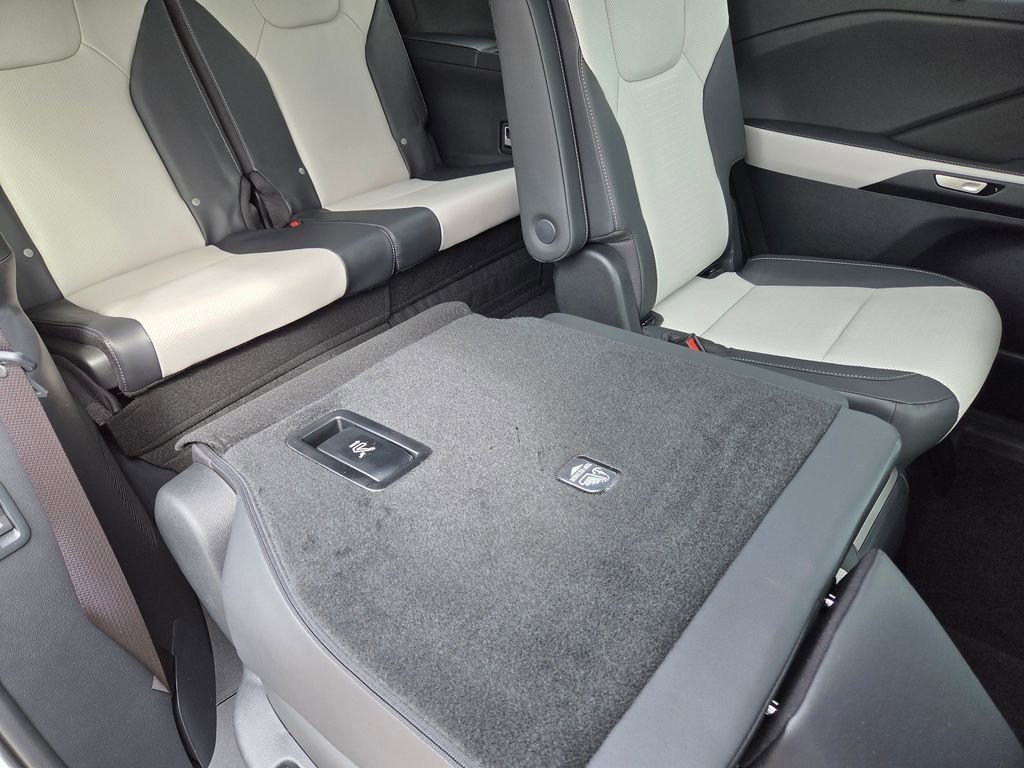 New 2026 Lexus TX 500h AWD w/ Technology Package image 5