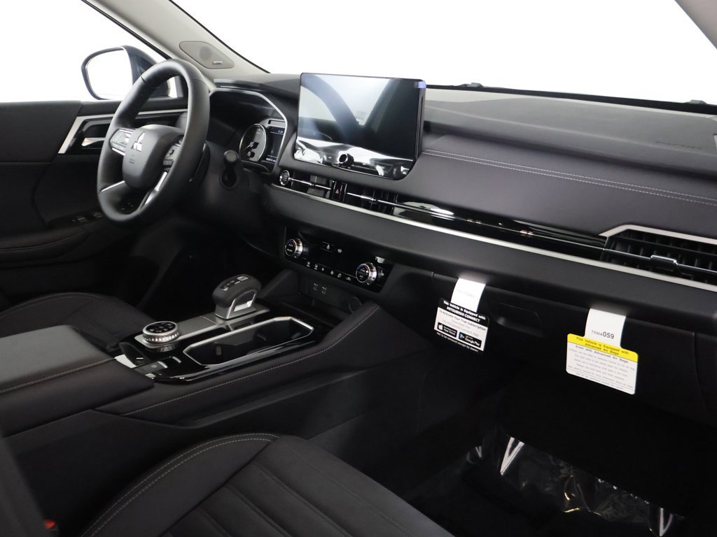 New 2026 Mitsubishi Outlander Trail Edition image 31