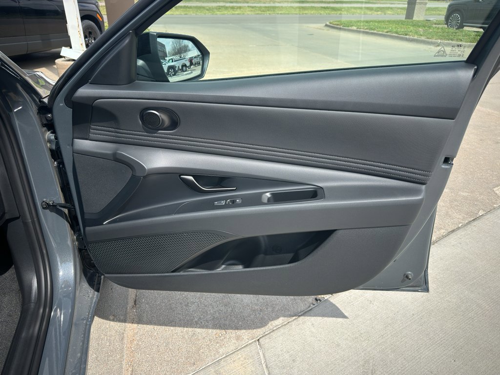 New 2026 Hyundai Elantra Sport FWD image 25
