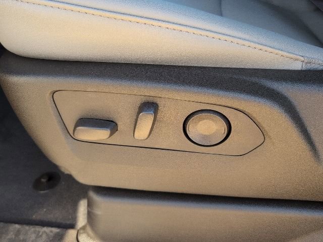 New 2026 Chevrolet Suburban LT w/ Comfort Package image 15