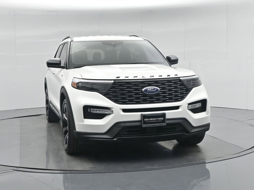 Certified 2023 Ford Explorer ST-Line w/ Class IV Trailer Tow Package image 50
