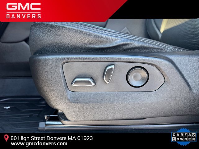 Used 2023 GMC Yukon Denali w/ Advanced Technology Package image 9