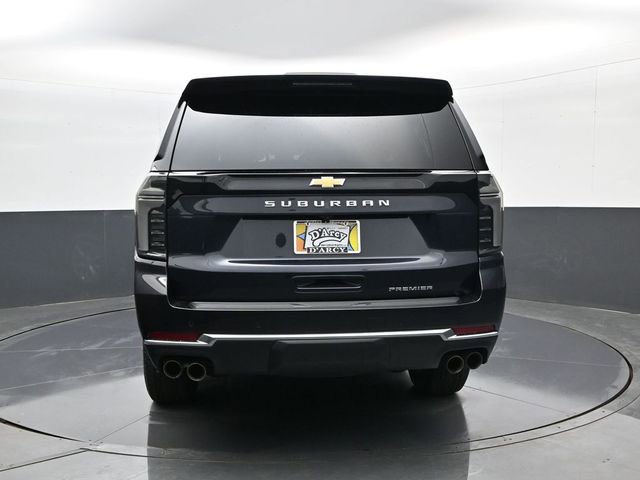 Used 2025 Chevrolet Suburban Premier AWD/4WD image 6
