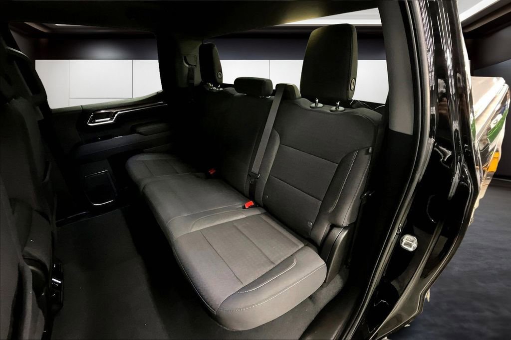 Used 2024 Chevrolet Silverado 1500 LT image 23