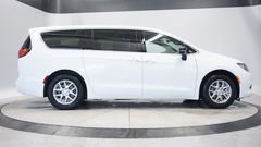 New 2026 Chrysler Voyager LX FWD image 30