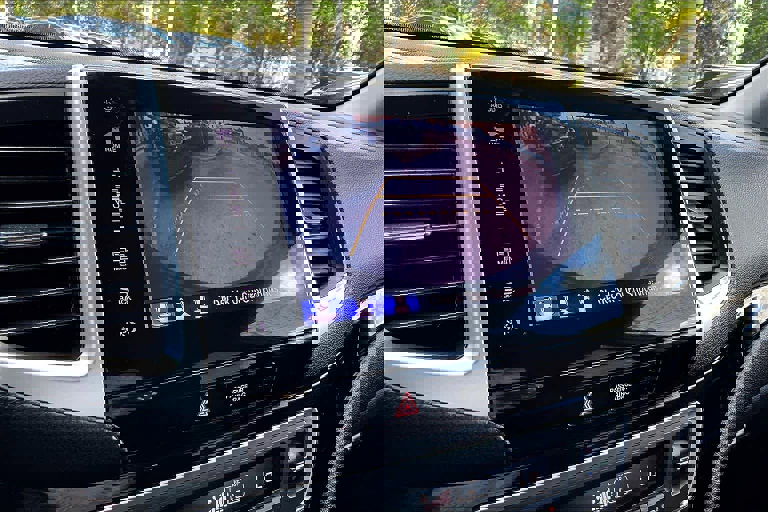 Used 2018 Honda Pilot Elite image 25