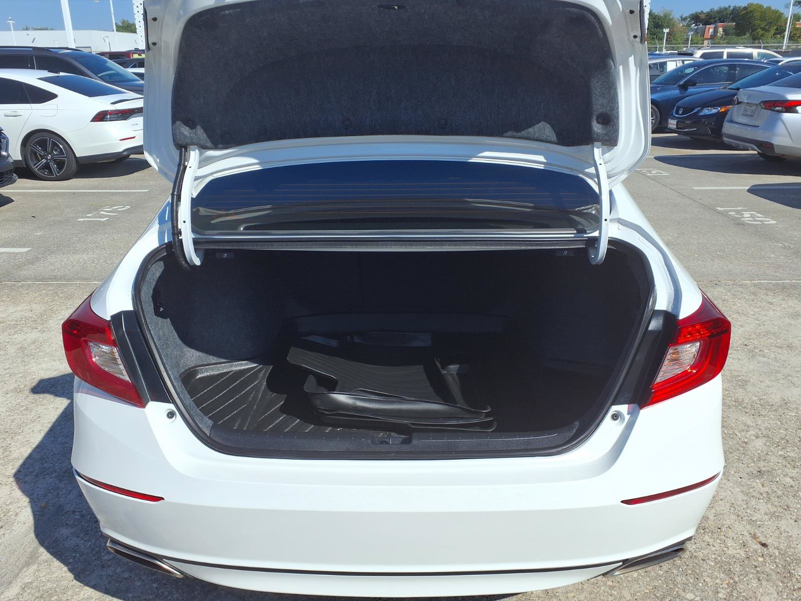 Certified 2022 Honda Accord Sport image 20