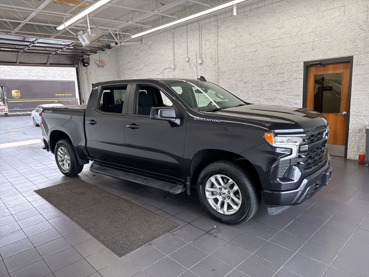 Used 2023 Chevrolet Silverado 1500 RST image 1