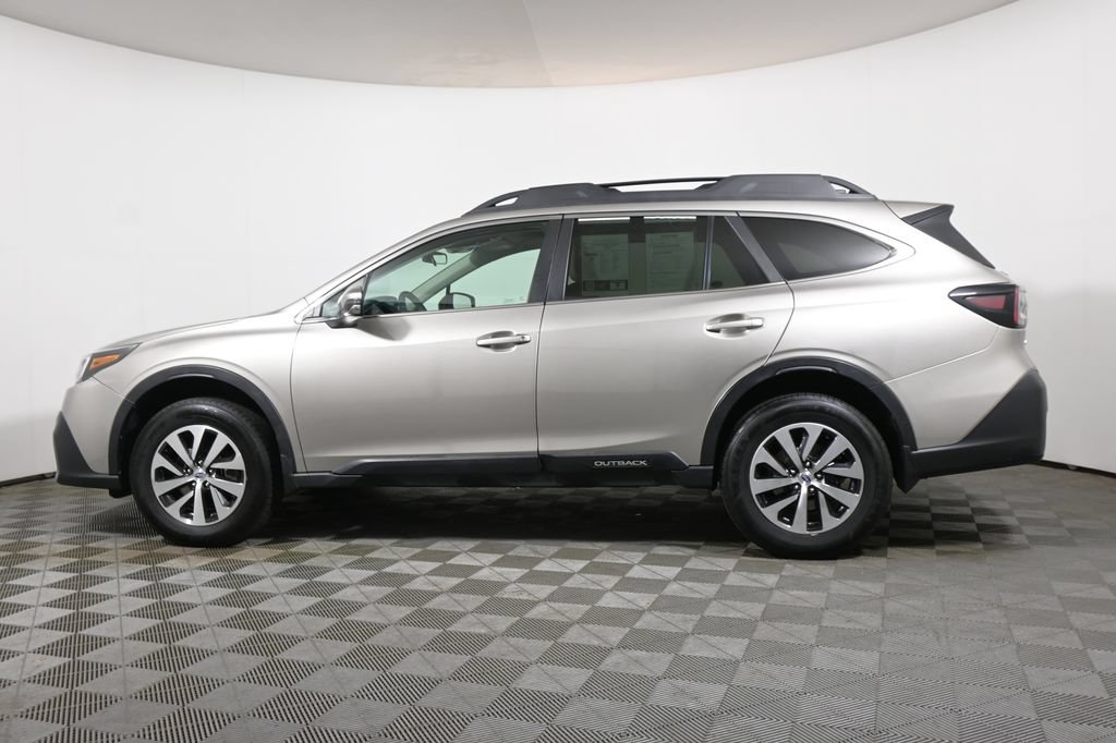 Used 2020 Subaru Outback Premium AWD/4WD image 2