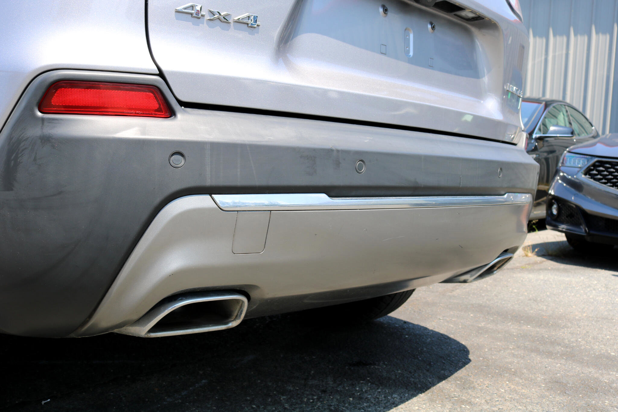 Used 2020 Jeep Cherokee Limited image 11