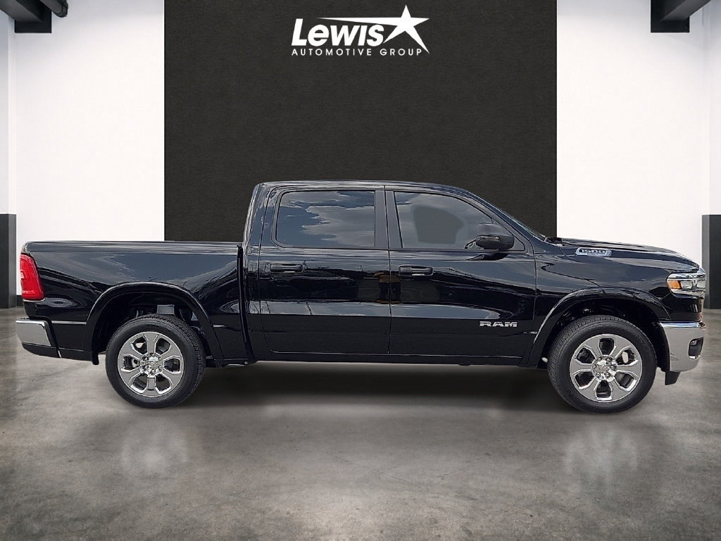 Used 2025 RAM 1500 Big Horn AWD/4WD image 5