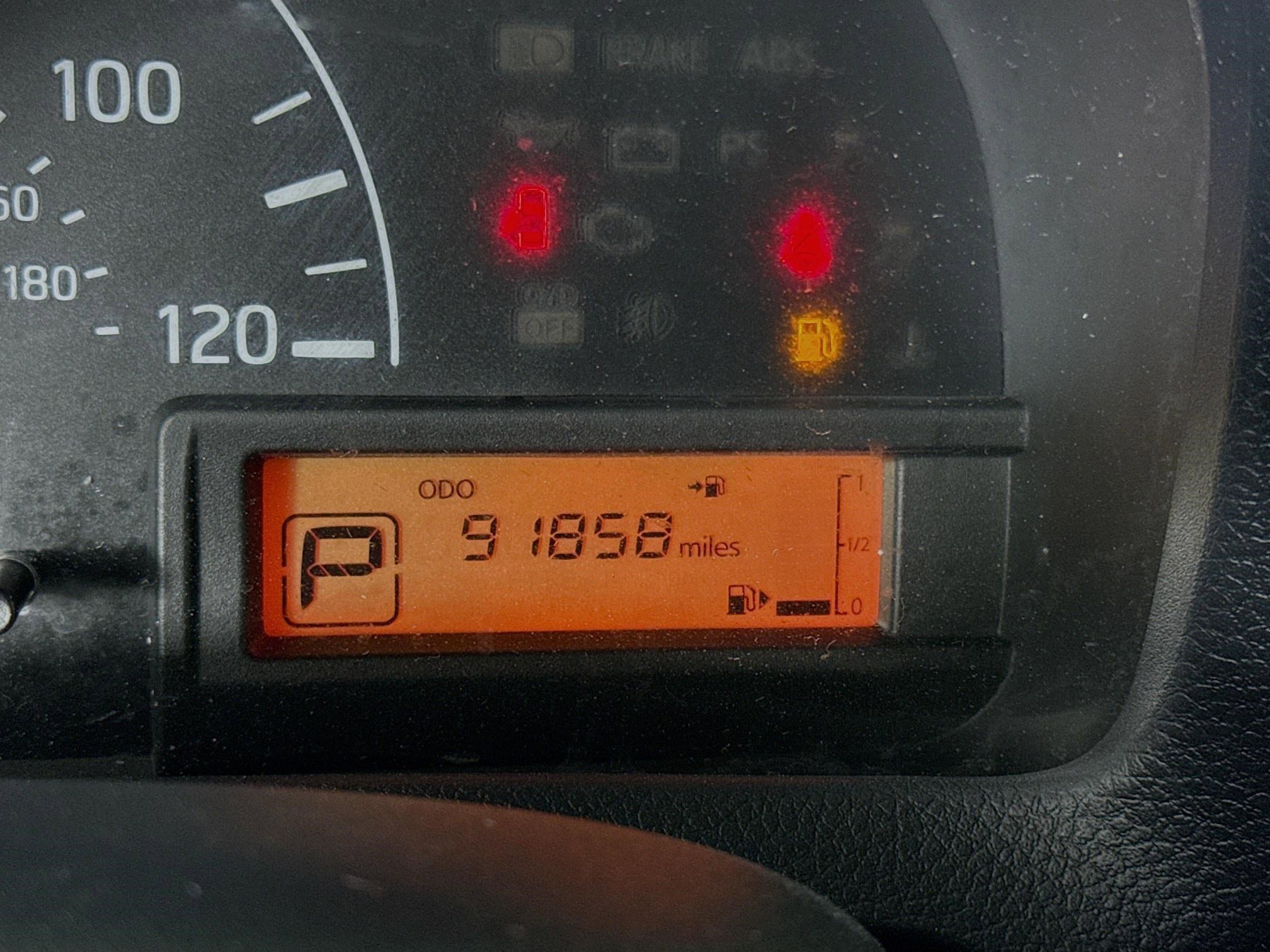 Used 2014 Nissan NV200 SV w/ Exterior Appearance Package image 16