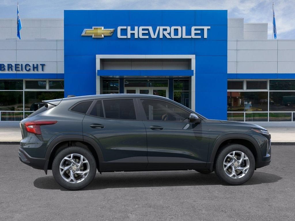 New 2026 Chevrolet Trax LS w/ LS Convenience Package FWD image 5