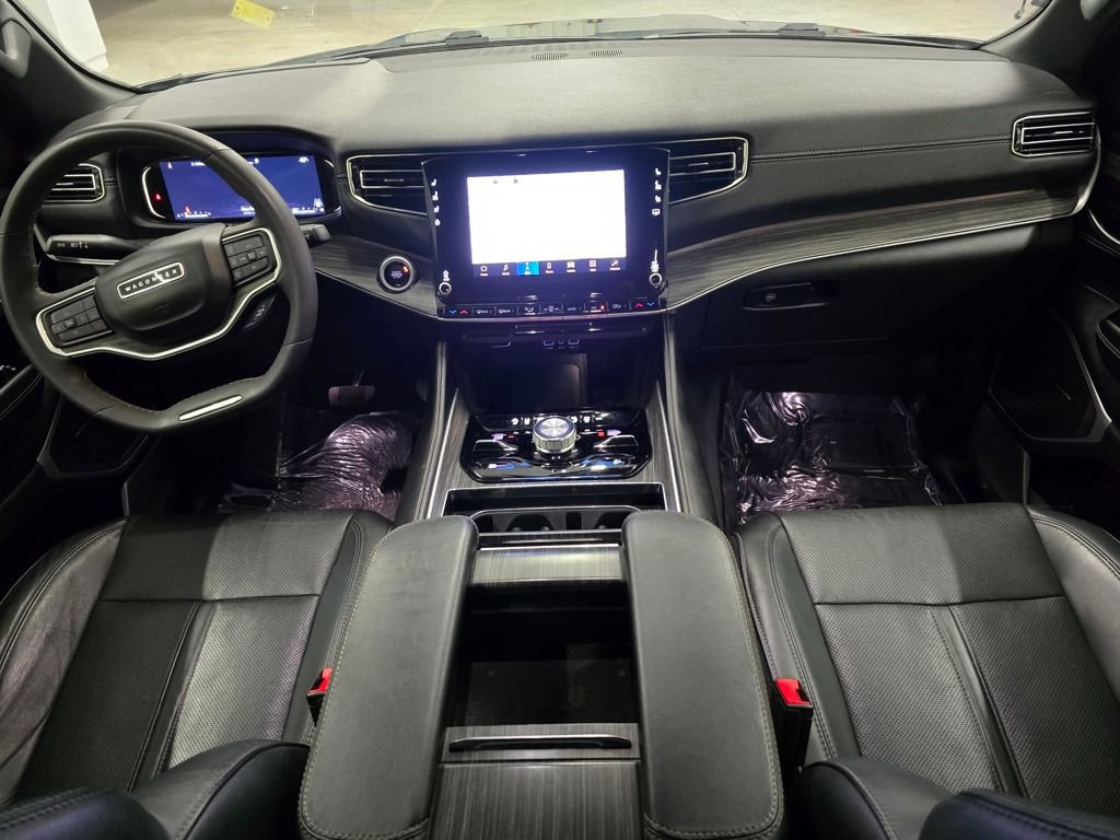 Used 2023 Jeep Wagoneer L Series III w/ Preferred Equipment Group image 40