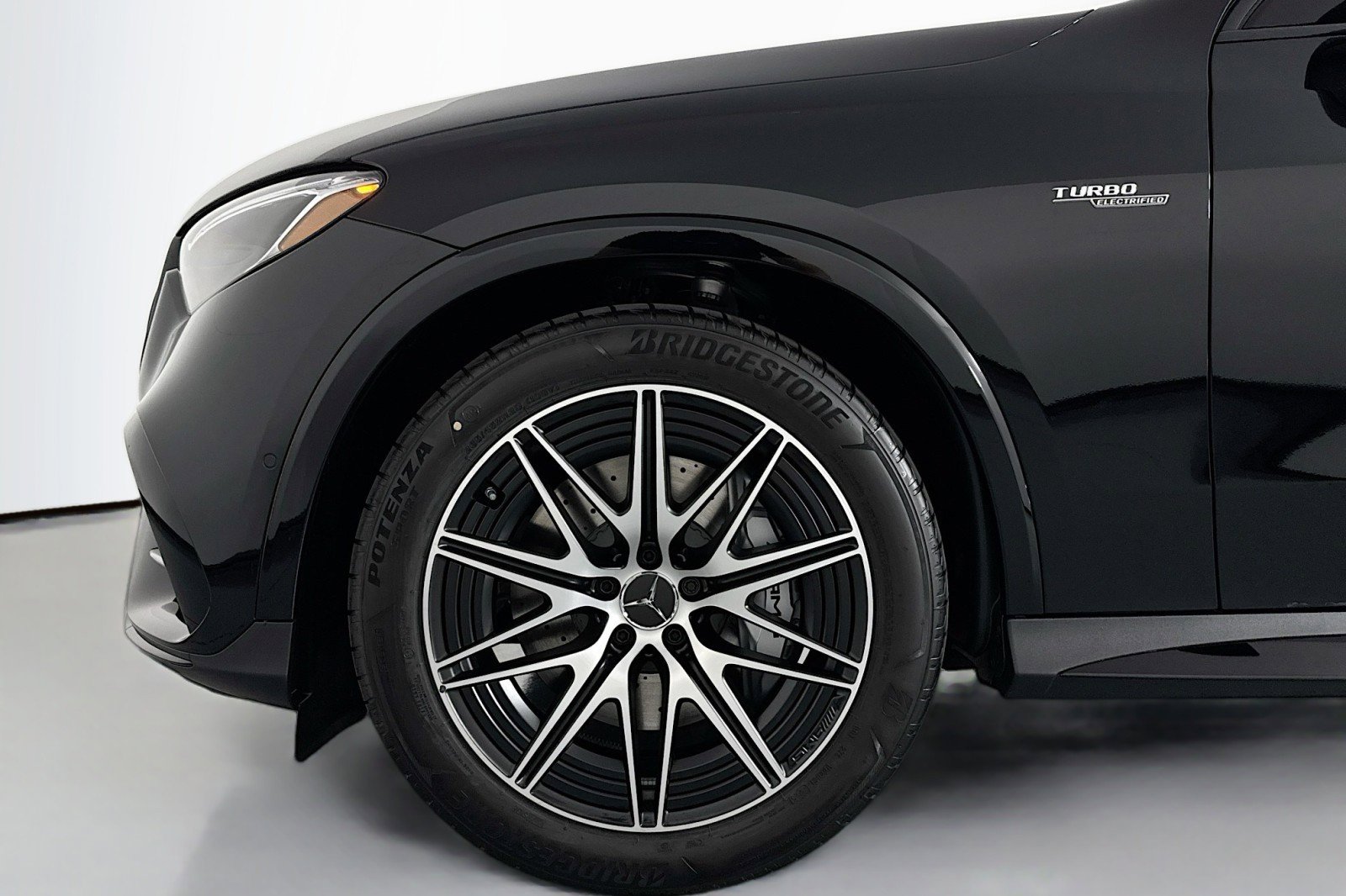 New 2026 Mercedes-Benz GLC 43 AMG 4MATIC Coupe image 9