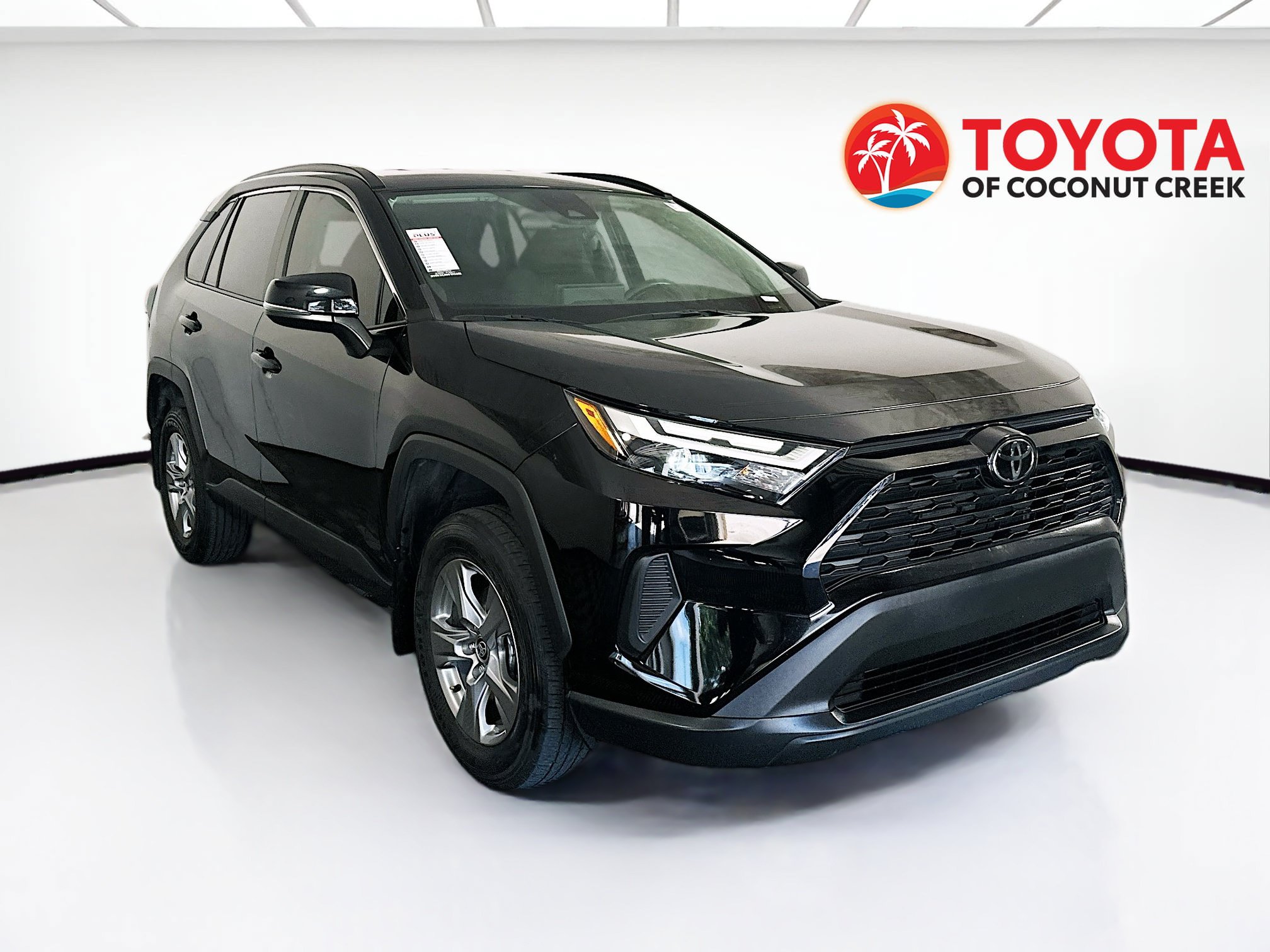 Used 2024 Toyota RAV4 XLE FWD video 1