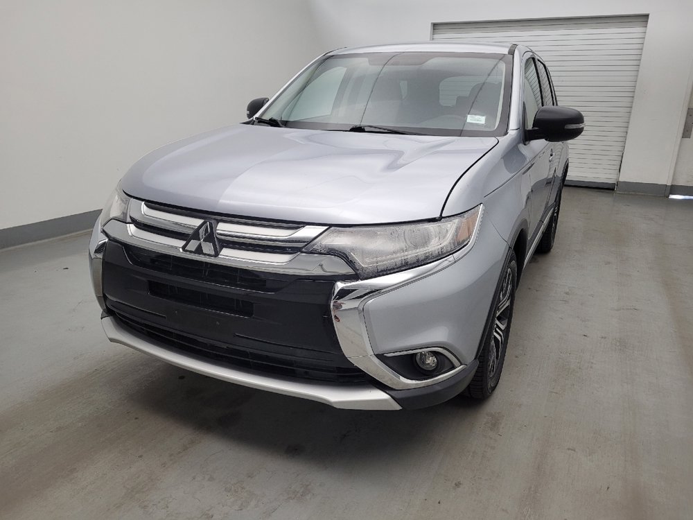 Used 2017 Mitsubishi Outlander SE AWD/4WD image 15