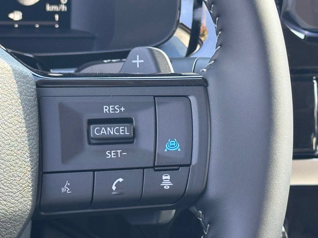 New 2026 Nissan Pathfinder SL w/ SL Premium Package (P04) FWD image 17
