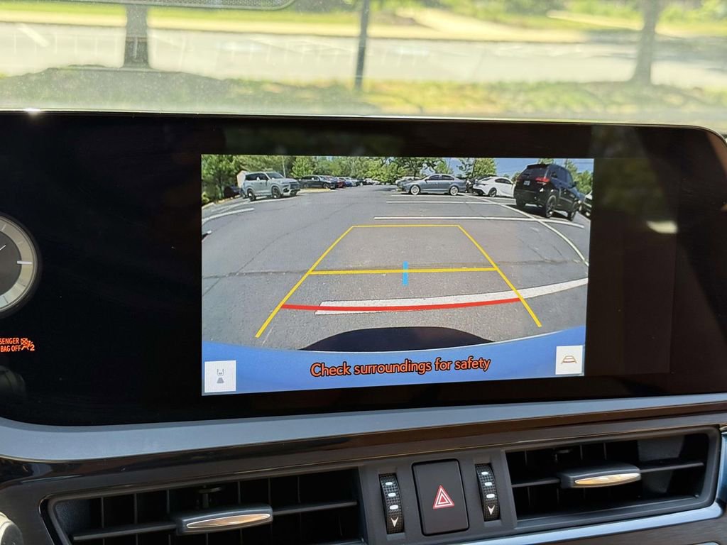 Used 2024 Lexus ES 350 w/ Premium Package FWD image 11