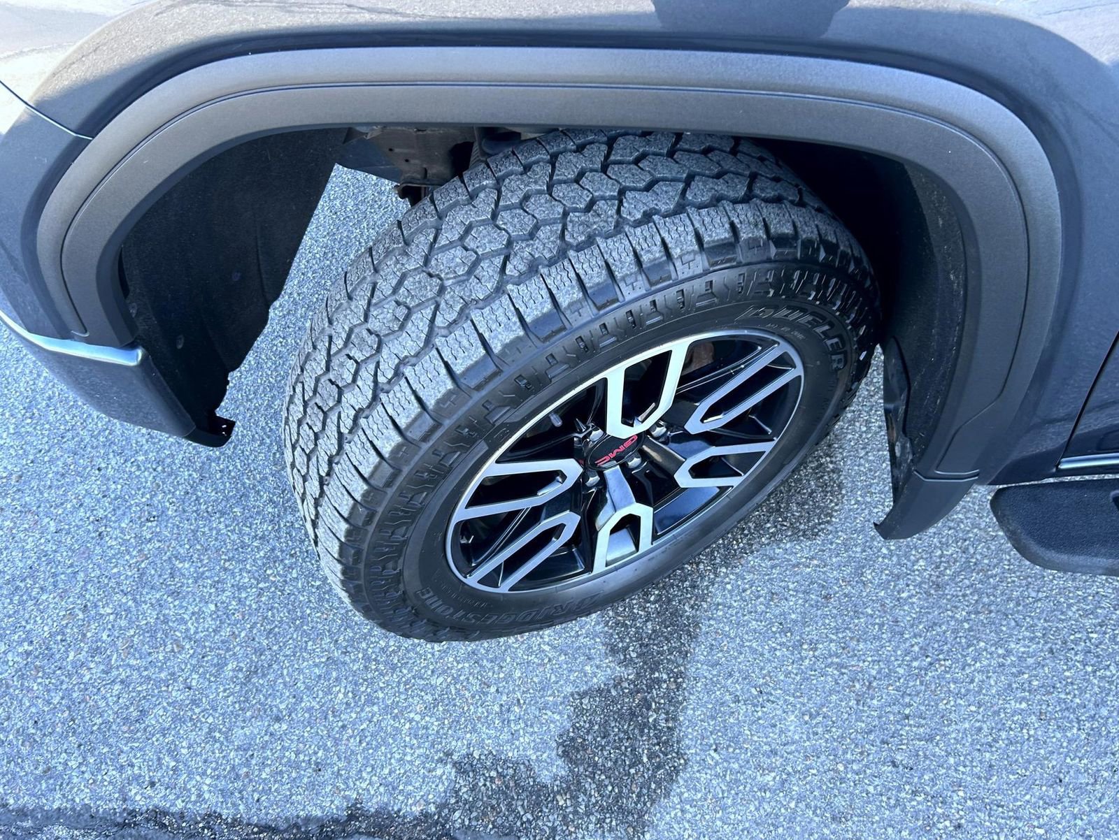 Certified 2021 GMC Sierra 1500 AT4 w/ AT4 Premium Package image 23