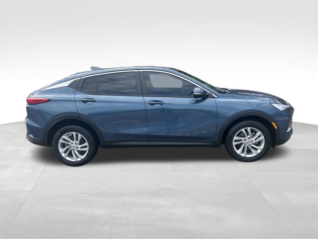 Used 2025 Buick Envista Preferred image 7