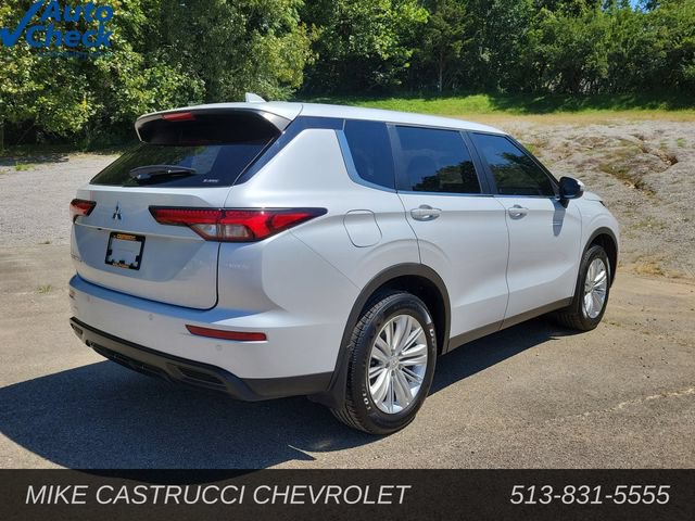 Used 2024 Mitsubishi Outlander ES AWD/4WD image 5