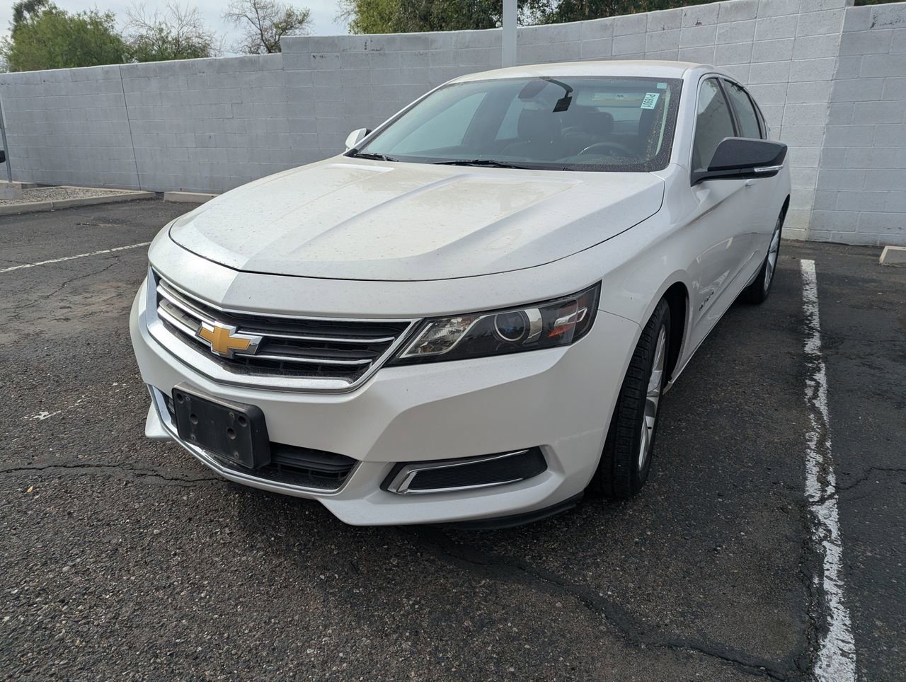 Used 2015 Chevrolet Impala LT image 2
