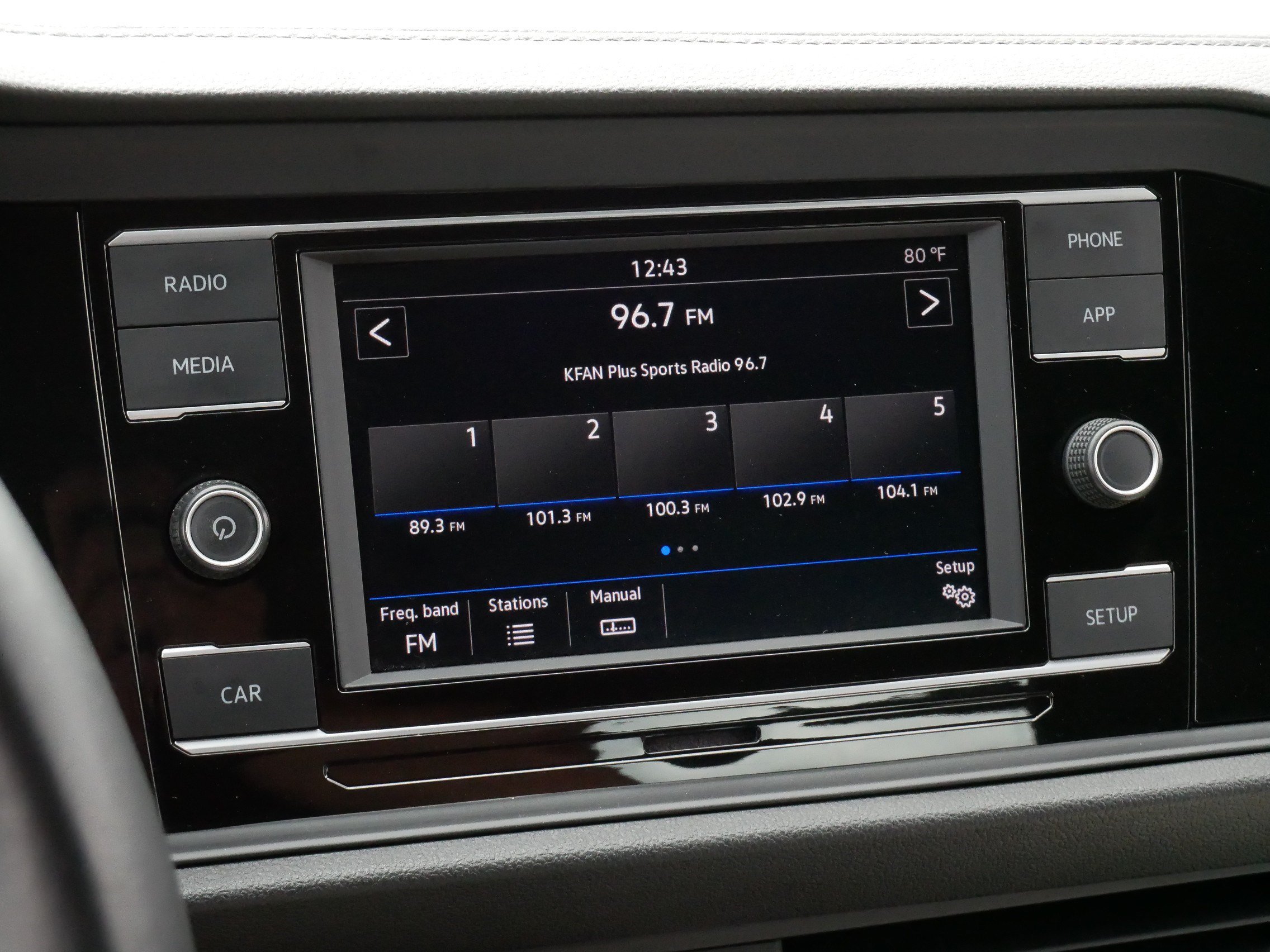 Used 2019 Volkswagen Jetta R-Line w/ R-Line Cold Weather Package FWD image 22