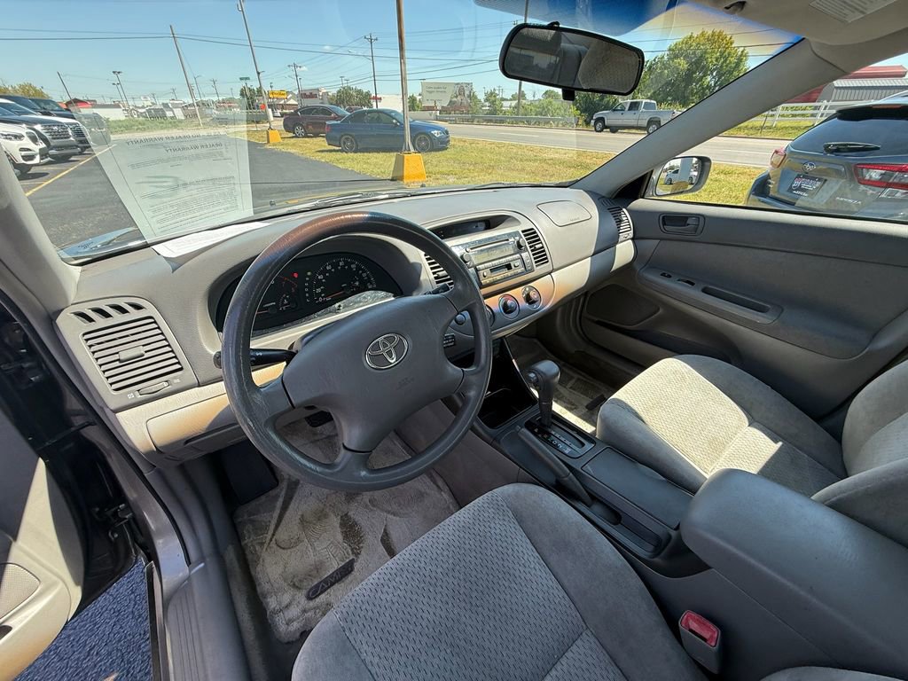 Used 2004 Toyota Camry LE FWD image 13