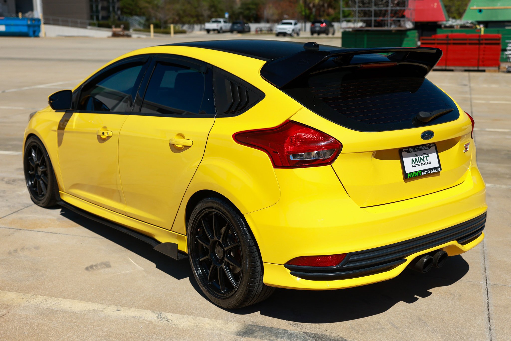 Used 2017 Ford Focus ST w/ Equipment Group 401A image 10